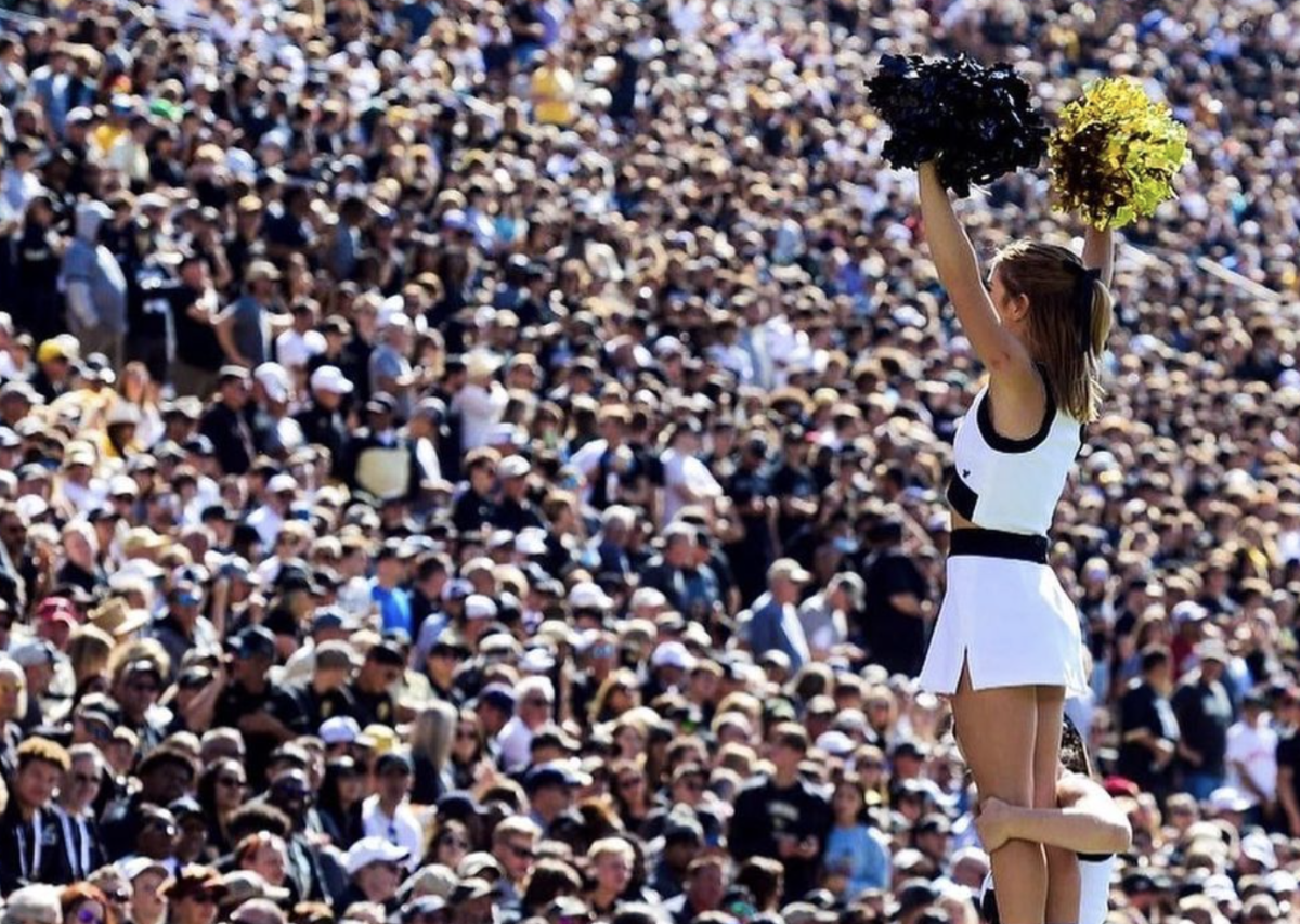 Colorado Cheerleader Goes Viral During Overtime Win The Spun What's