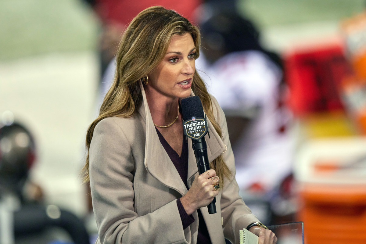 Fans Loved Erin Andrews' Outfit On FOX's Big Noon Kickoff The Spun