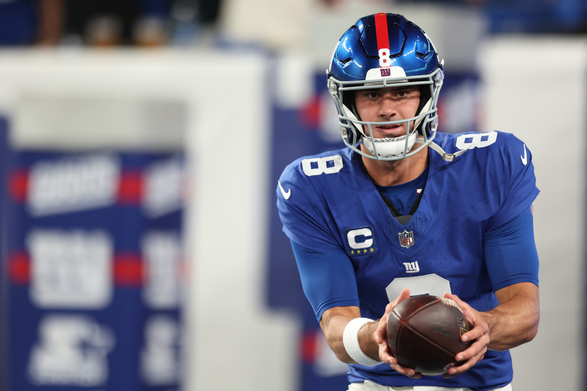 NFL Fans React To Daniel Jones' Performance Sunday Night - The Spun: What's  Trending In The Sports World Today
