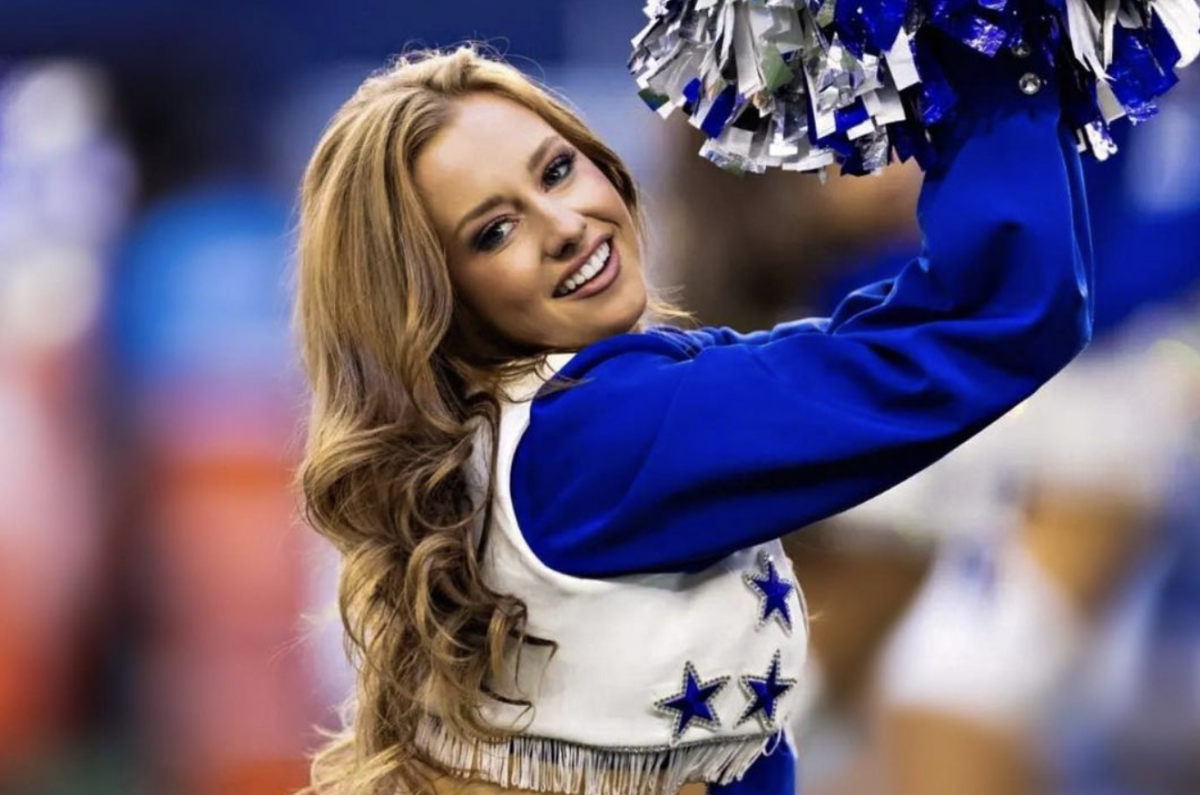 Meet The Dallas Cowboys Cheerleader Everyone's Obsessed With, The Spun