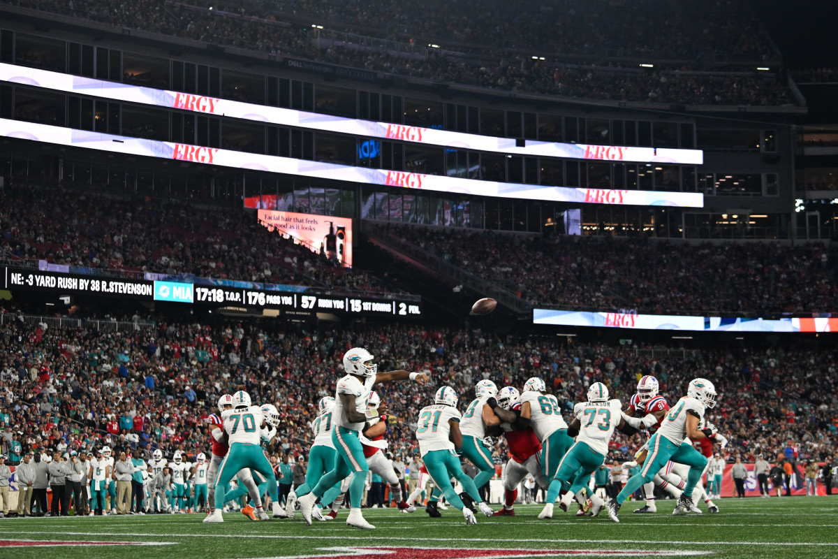 fan-died-at-sunday-night-s-patriots-vs-dolphins-game-the-spun