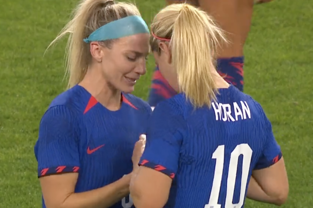 USWNT Star Julie Ertz Got Emotional During Farewell Match - The Spun