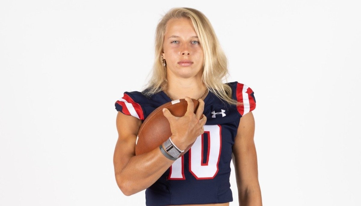 Female College Football Player Made NCAA History On Saturday Afternoon ...