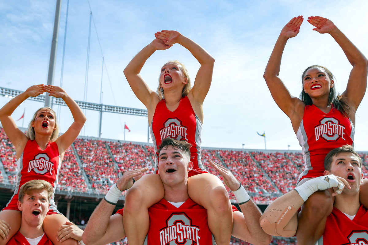 Ohio State Cheerleader Goes Viral After Wild Win At Notre Dame - The Spun