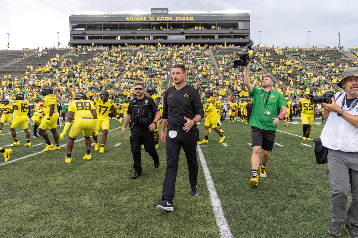 Oregon Football Schedule 2024 Tv Coverage Lotty Riannon