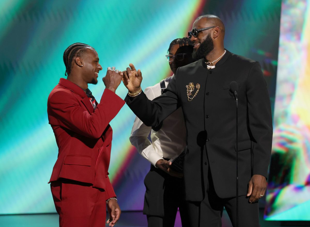 LeBron James and his sons at the 2023 ESPYS.