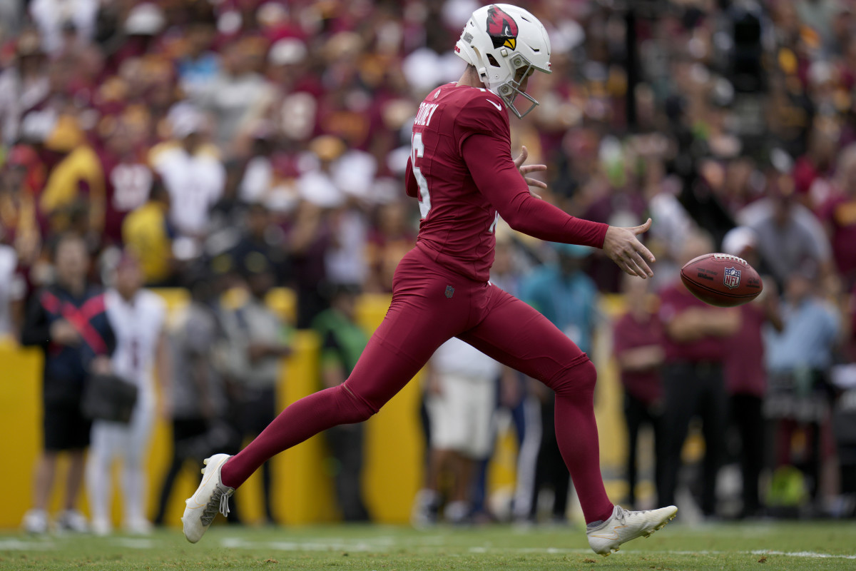 NFL World Reacts To Arizona Cardinals Uniforms Tonight - The Spun: What's  Trending In The Sports World Today