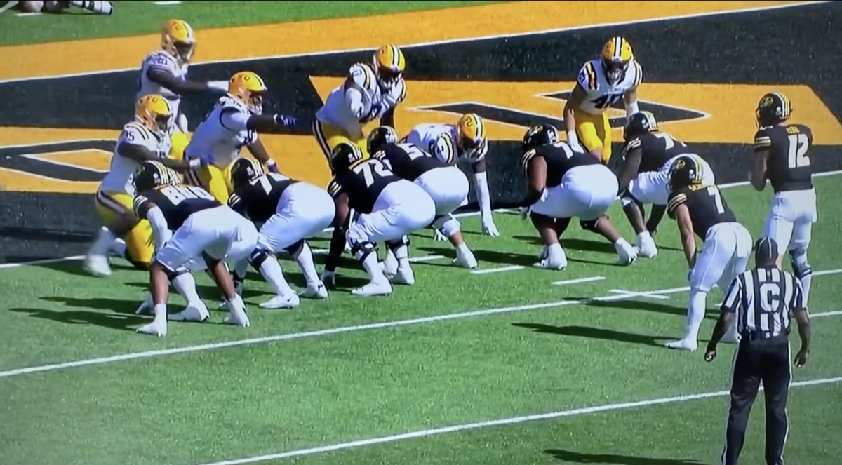 Officials Missed Blatant False Start Against Missouri - The Spun