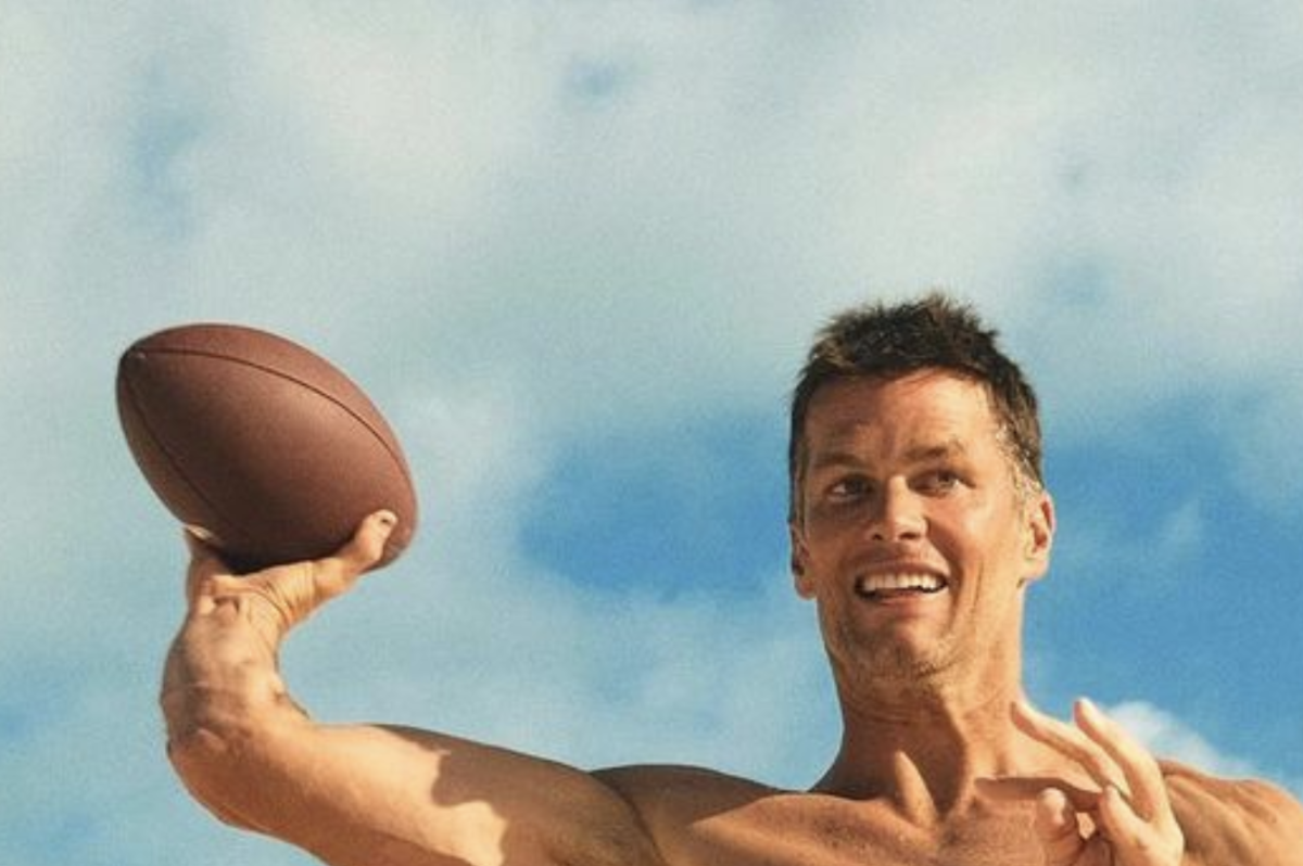 Shirtless Photo Of Retired Tom Brady Has NFL Fans Buzzing - The Spun:  What's Trending In The Sports World Today