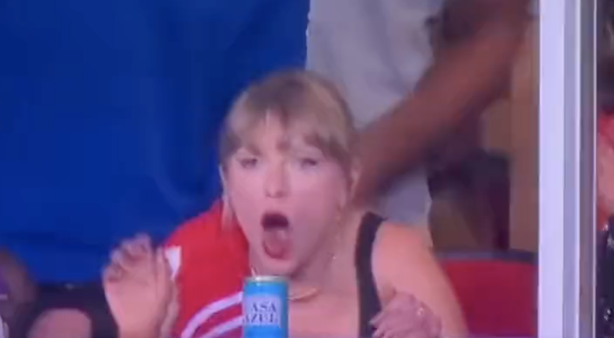 Adorable Overload Travis Kelce Shares Rare Taylor Swift Snaps - dfk27o2