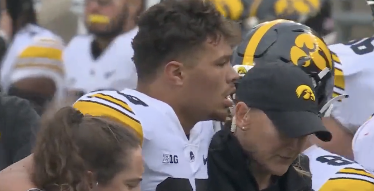 Iowa Suffers Crushing Season-Ending Injury On Offense - The Spun