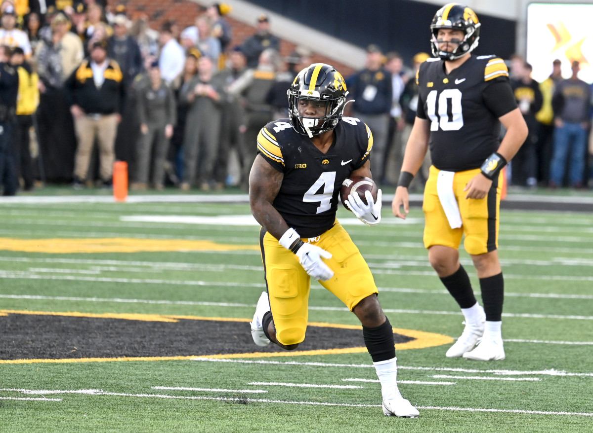 Iowa Just Scored An 82Yard Touchdown And Fans Can't Believe It The Spun