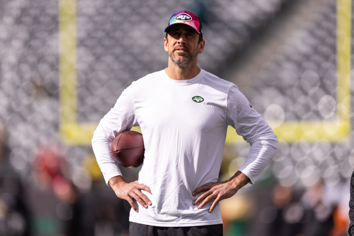 Report: 'Jacked' Aaron Rodgers Has Gotten Bigger Since Injury - The Spun