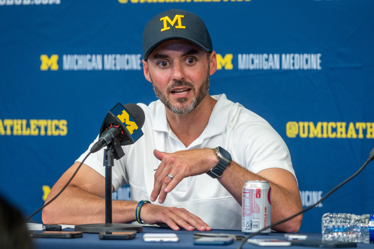 Michigan Defensive Coordinator Addresses The Sign Stealing Accusations ...