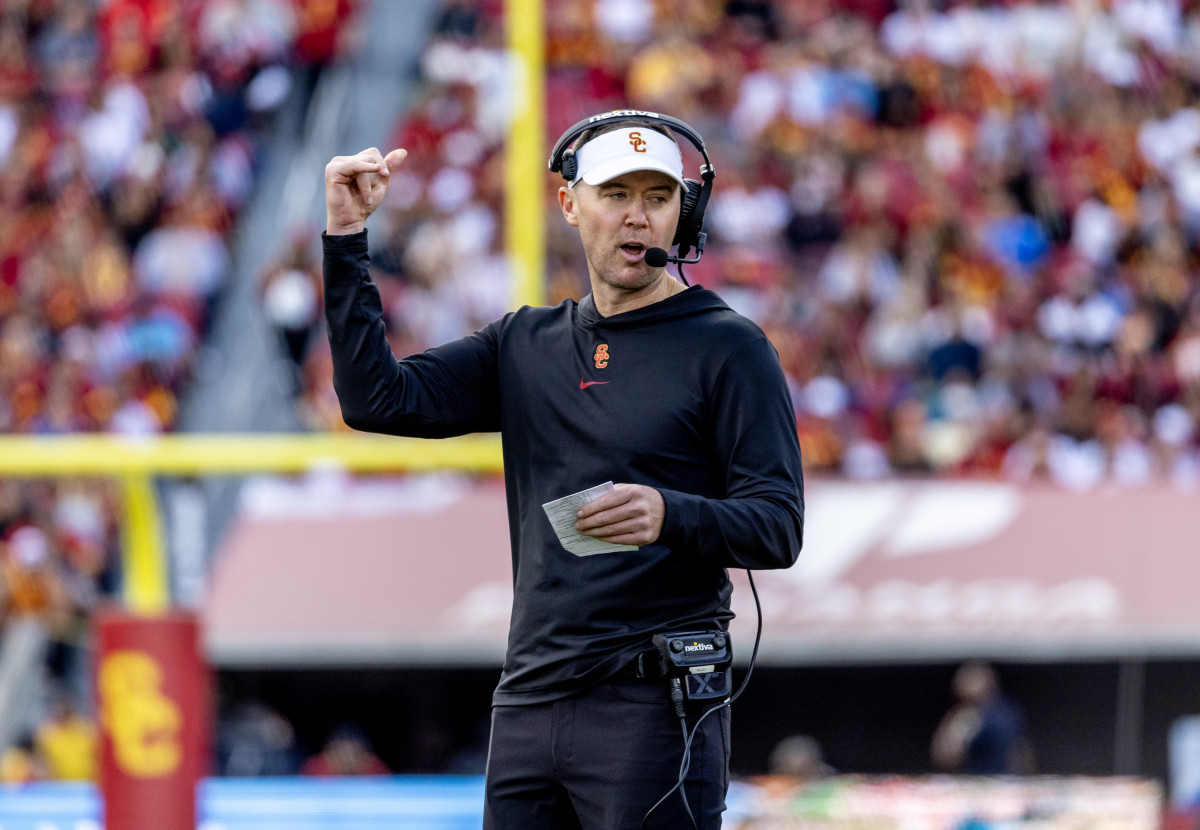 Lincoln Riley Announces USC's QB Plans For The 2025 Season - The Spun