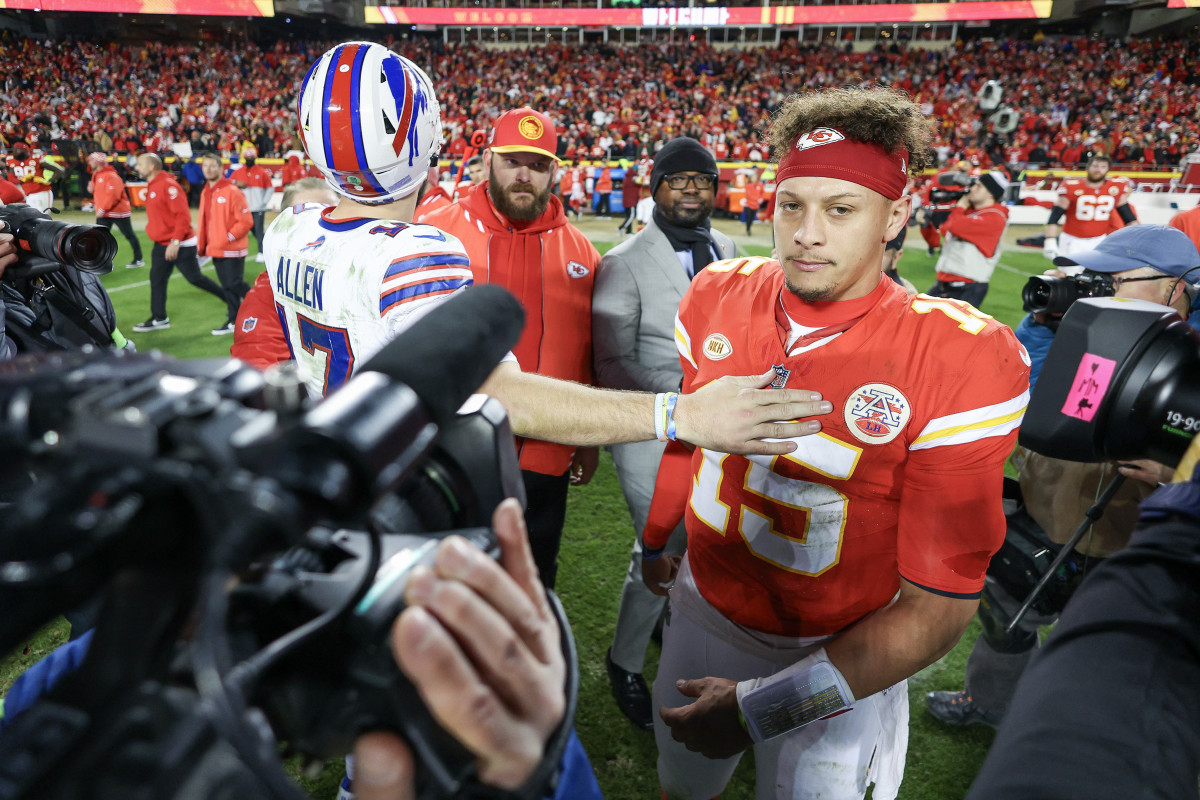 Chiefs quarterback Patrick Mahomes on the field against the Bills.