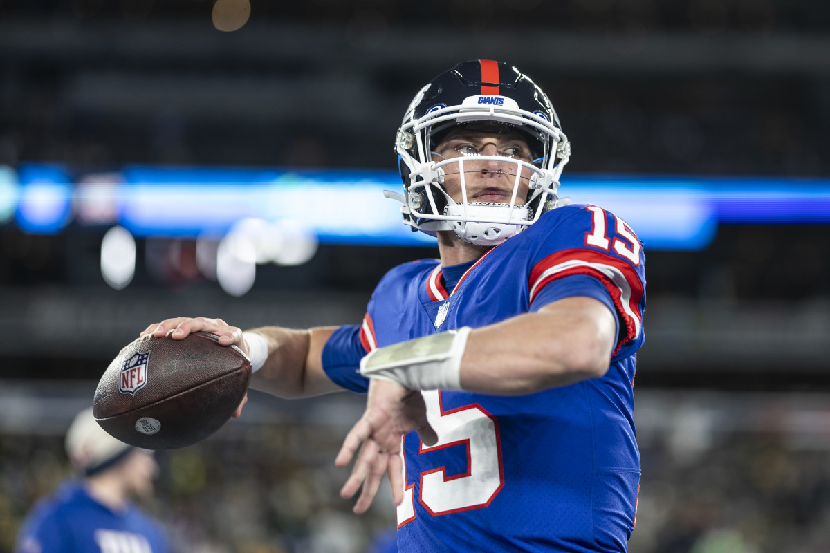 Giants Quarterback Tommy DeVito Getting Praised For What He Did Tuesday Night The Spun