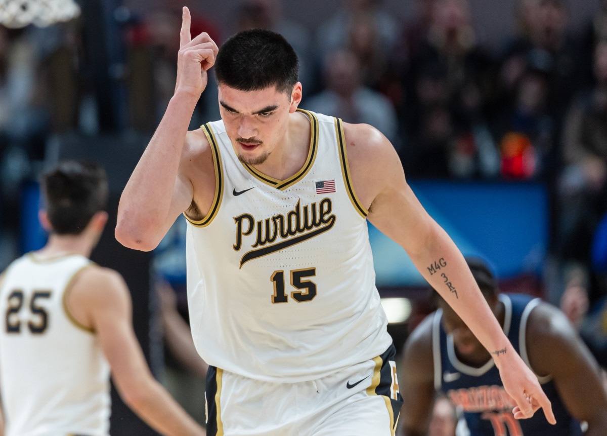 Purdue Star Zach Edey Announces His NBA Draft Decision - The Spun