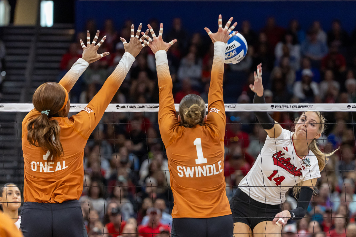 Nebraska, Texas Women's Volleyball Made History On ABC The Spun