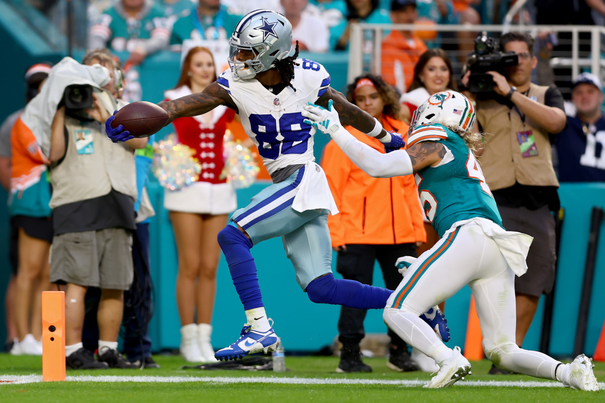 Refs In Dolphins vs. Cowboys Game Need To Be Punished The Spun