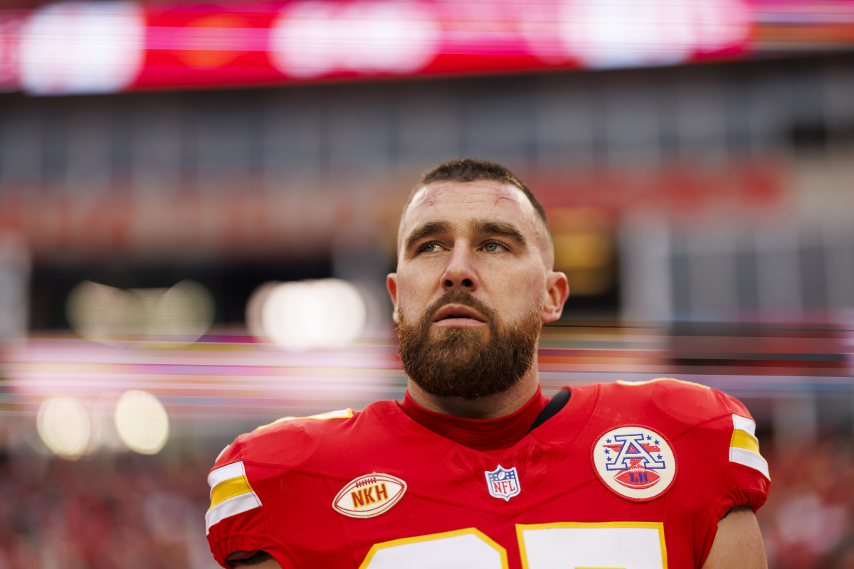 3 Reasons Why Travis Kelce Is The Greatest Tight End Of All Time The