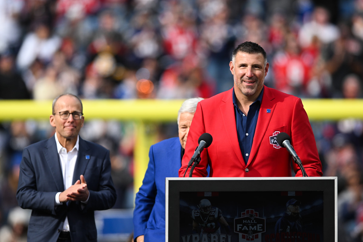 Mike Vrabel's Old Comment About Patriots Going Viral - The Spun