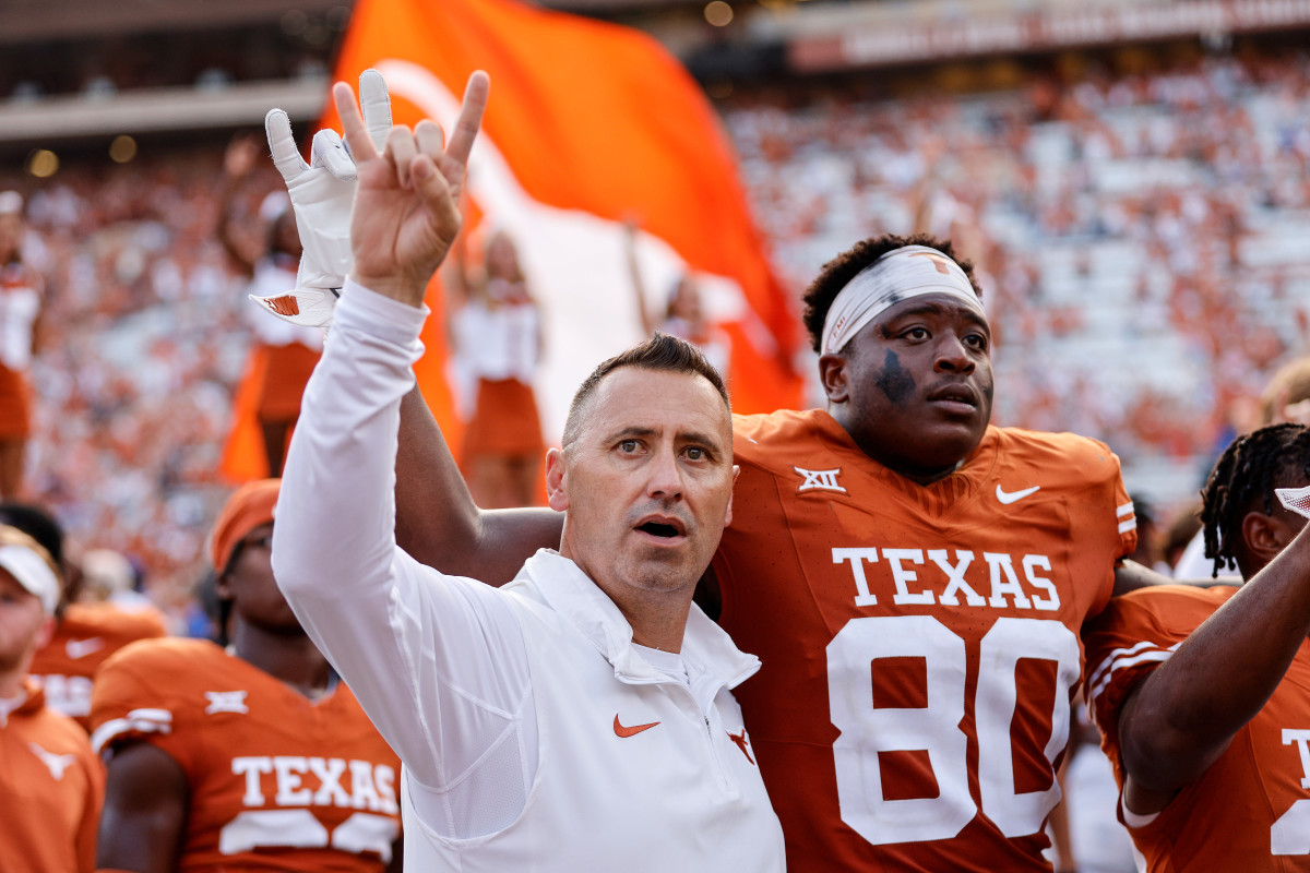 Texas Makes Official Decision On Steve Sarkisian's Contract - The Spun