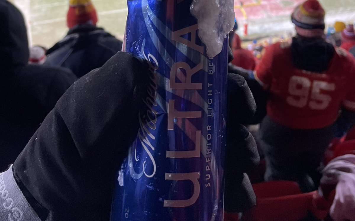 Photo Shows What Happened To Beer Can In Frigid Arrowhead Stadium The