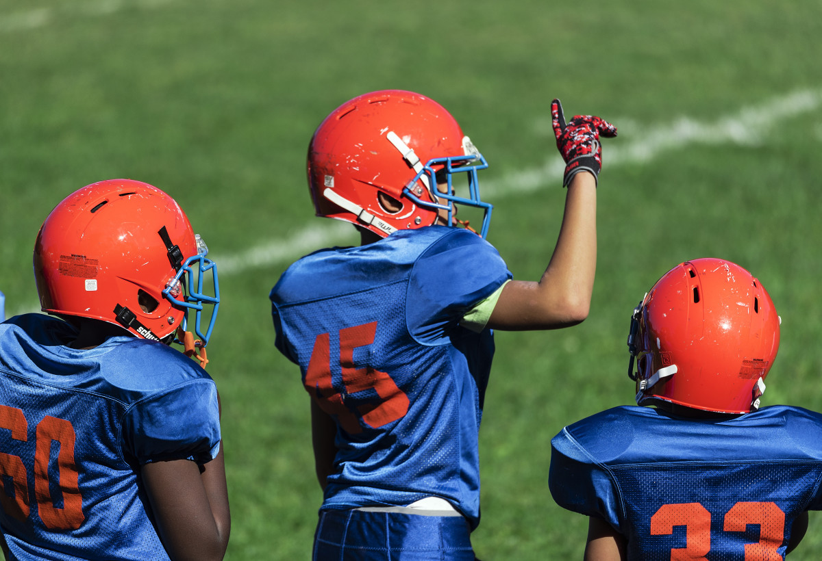 California Rules On Proposal To Ban Tackle Football For Kids - The Spun