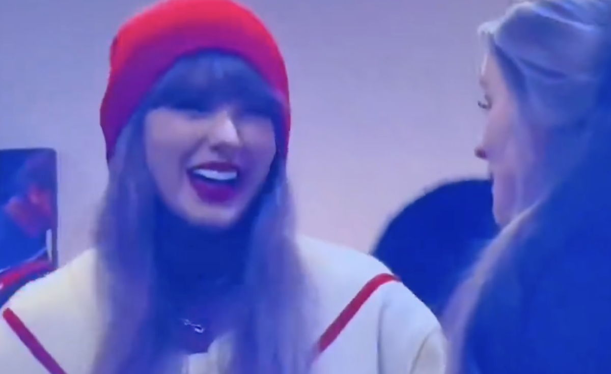 Video: Cameras Catch Kylie Kelce's Interaction With Taylor Swift - The Spun