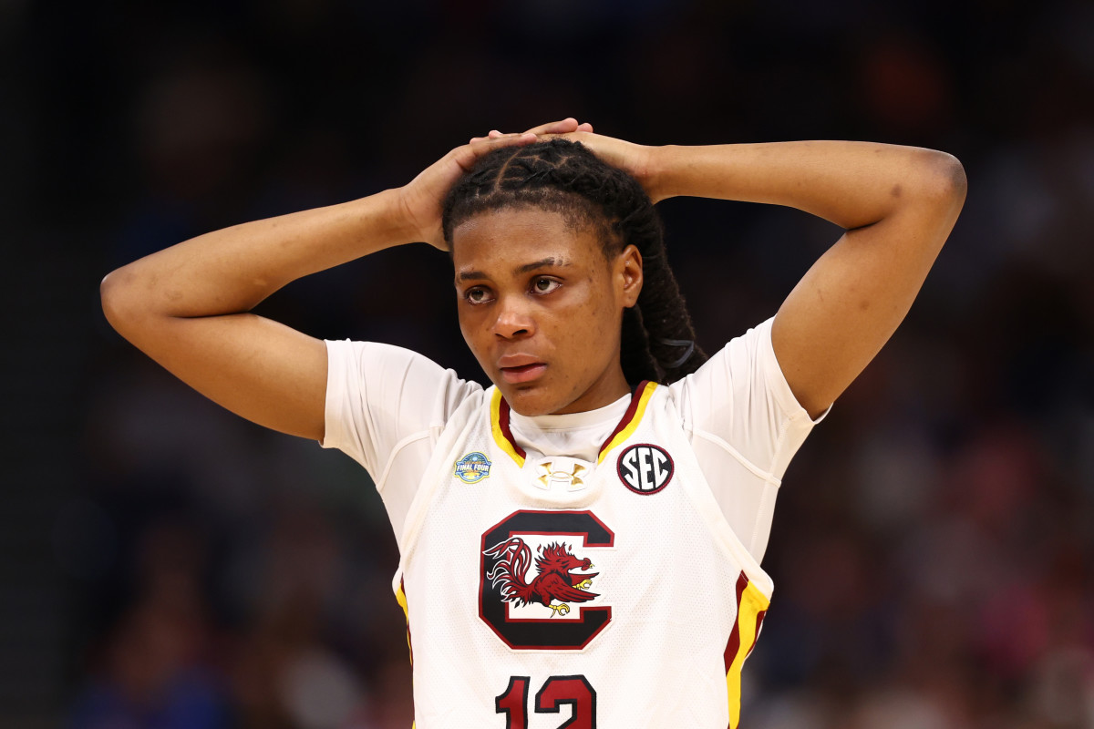 Basketball Fans Shocked By MiLaysia Fulwiley's Transfer Decision - The Spun