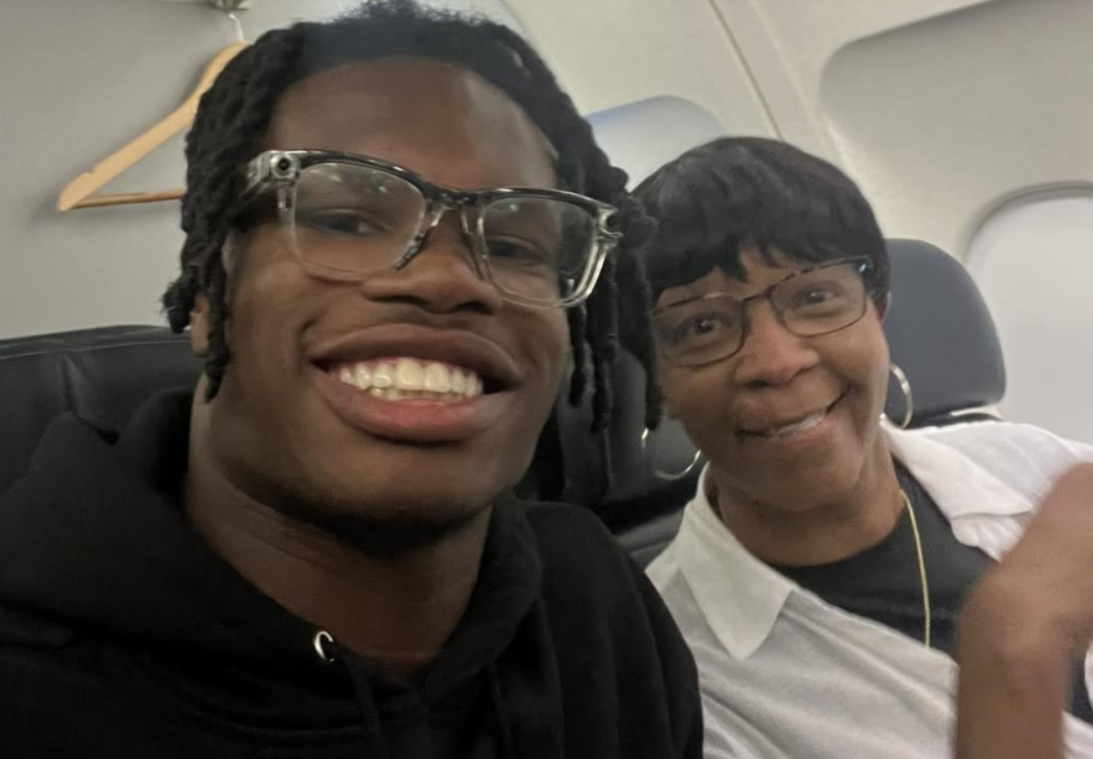 Travis Hunter and his seat mate. Sandy Hawkins Combs/FB
