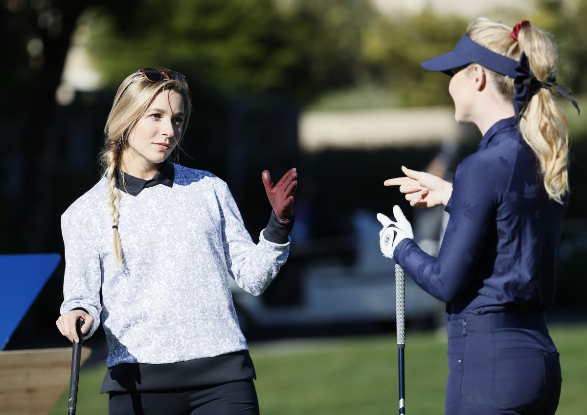'Stunning' Golf Reporter Kira K. Dixon Turns Heads At U.S. Open - The Spun