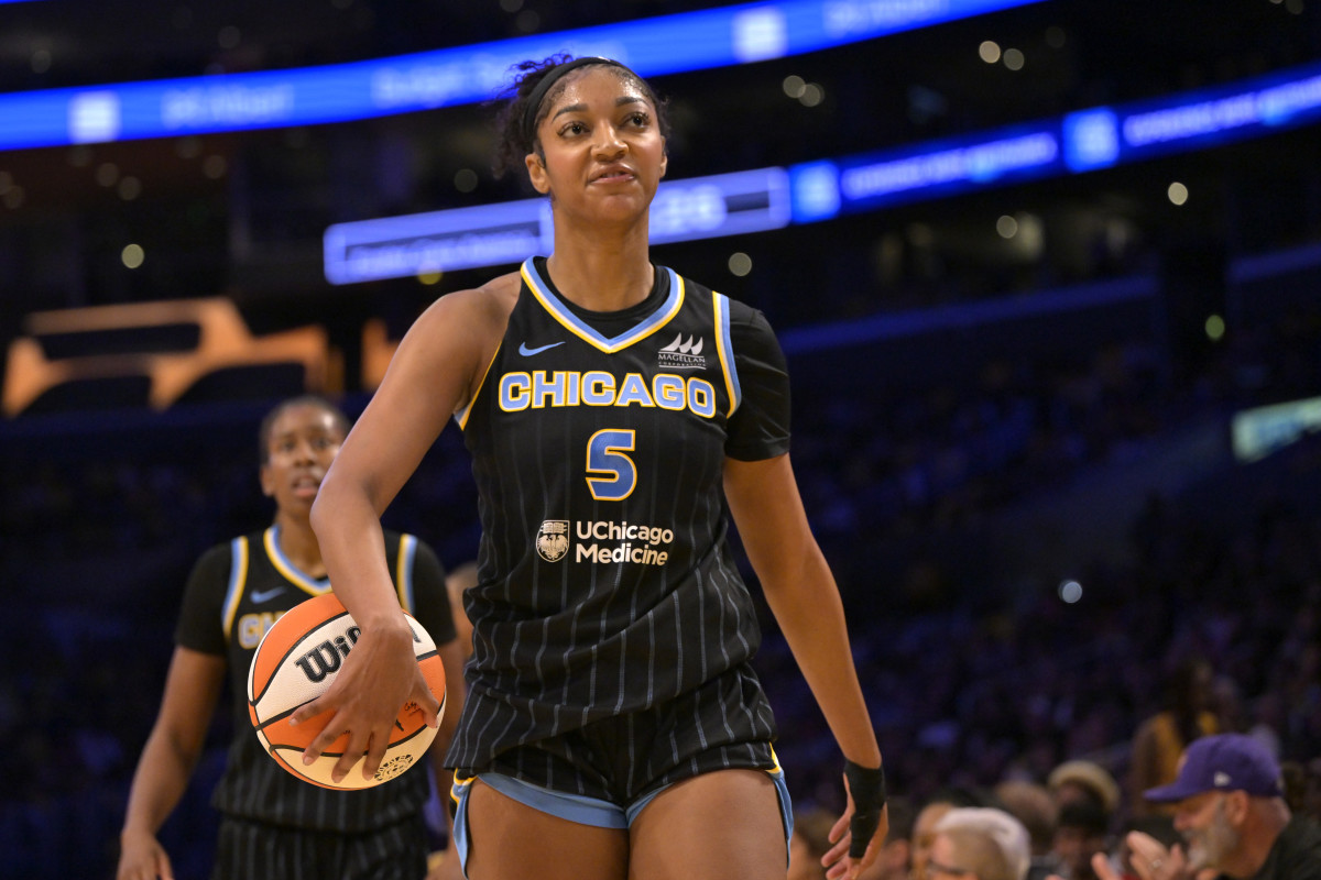 Angel Reese's 'Crazy' Stats Are Going Viral After Big Win - The Spun