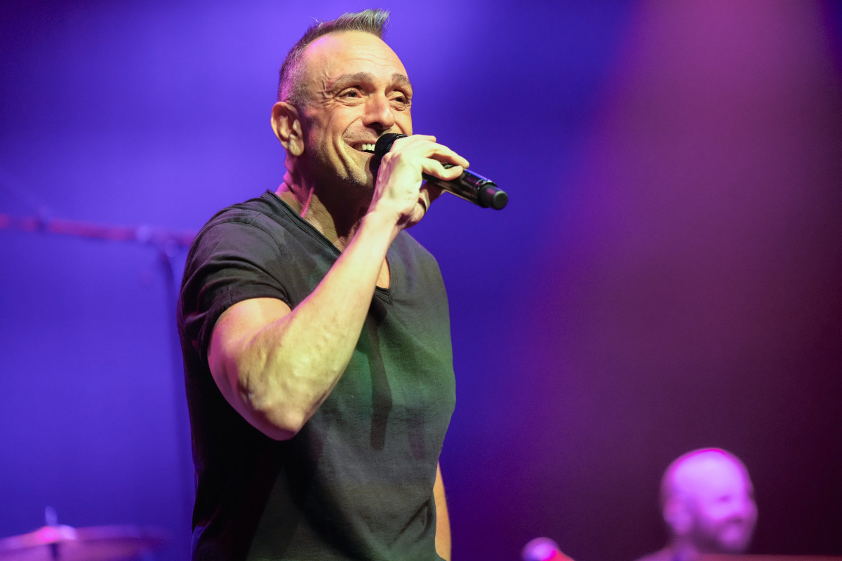 Congratulations Pouring In For Hank Azaria On Monday - The Spun