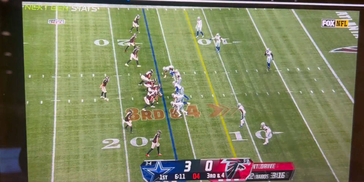 Cowboys Defense Had 10 Men On The Field During Key Play Sunday The Spun