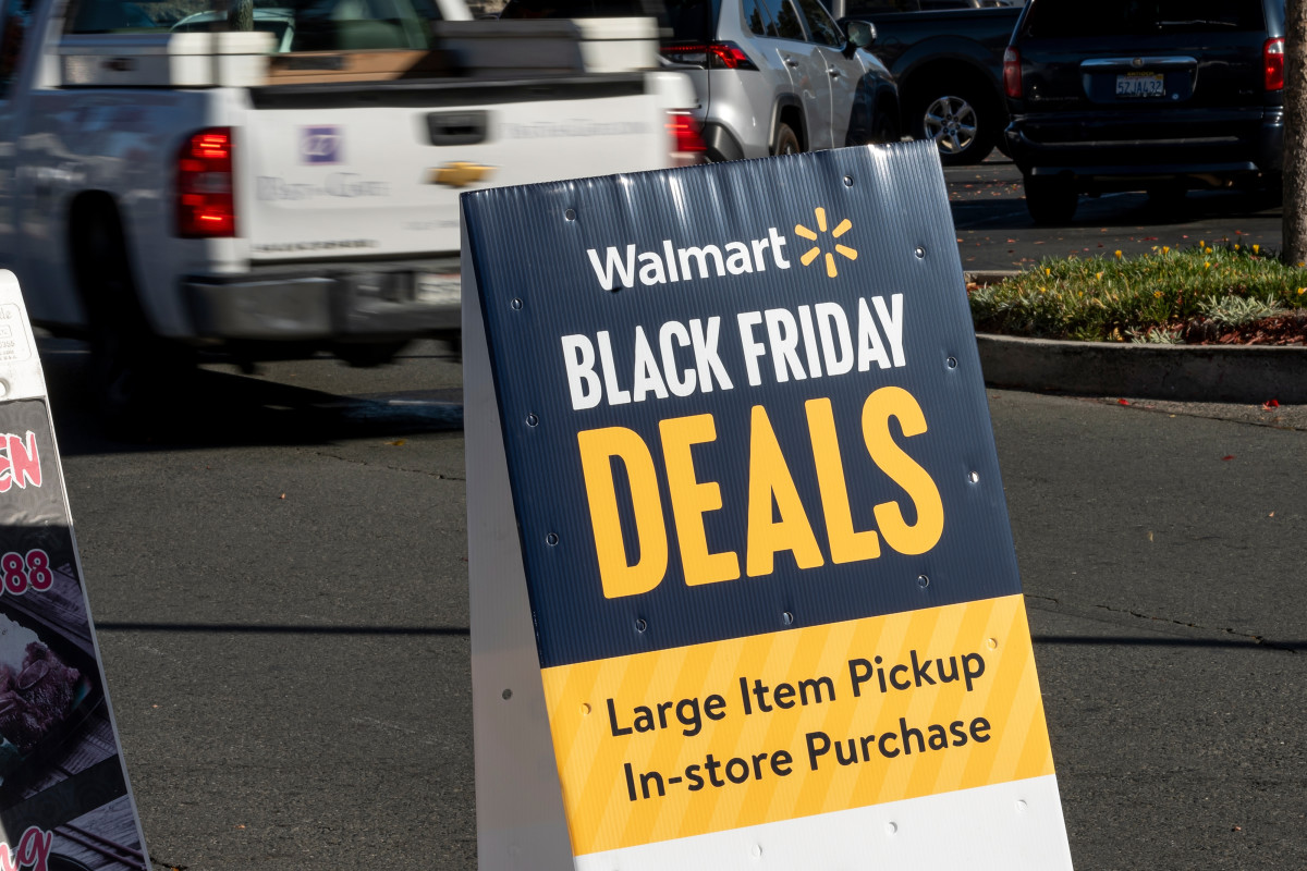 The 5 Best Black Friday Deals For DieHard NFL Fans The Spun