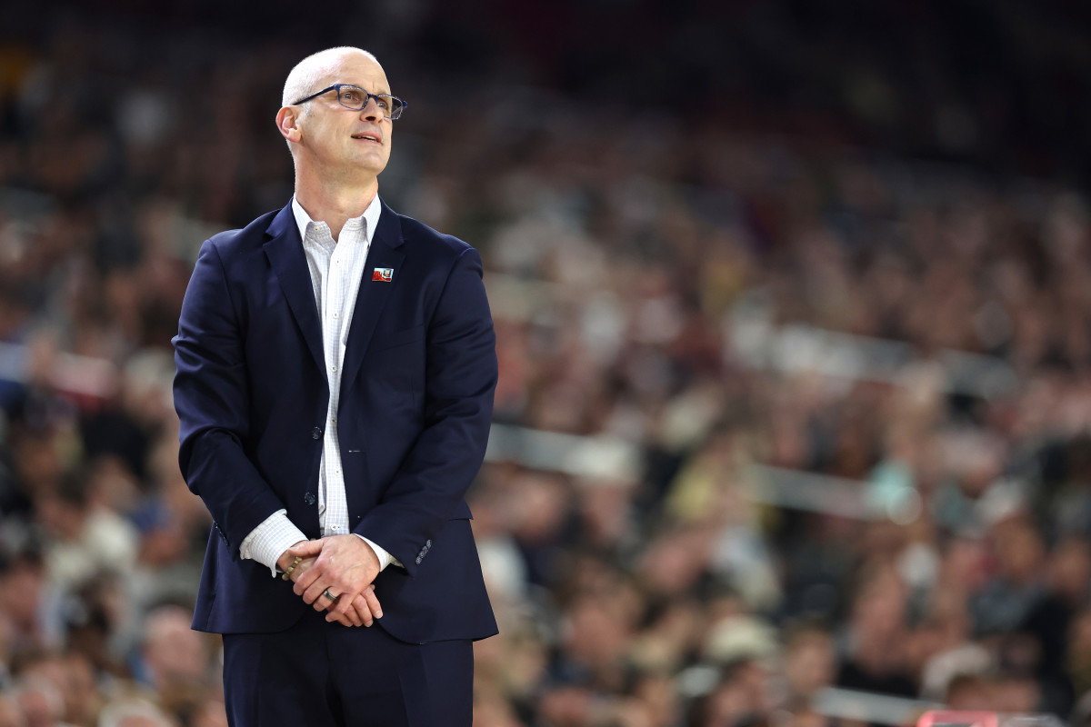 UConn men's head basketball coach Dan Hurley.