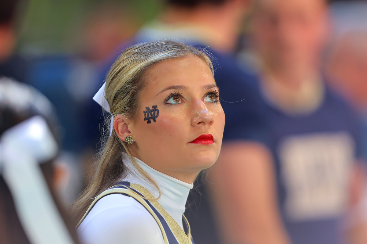 'Stunning' Notre Dame Cheerleader Is Going Viral Before Friday's