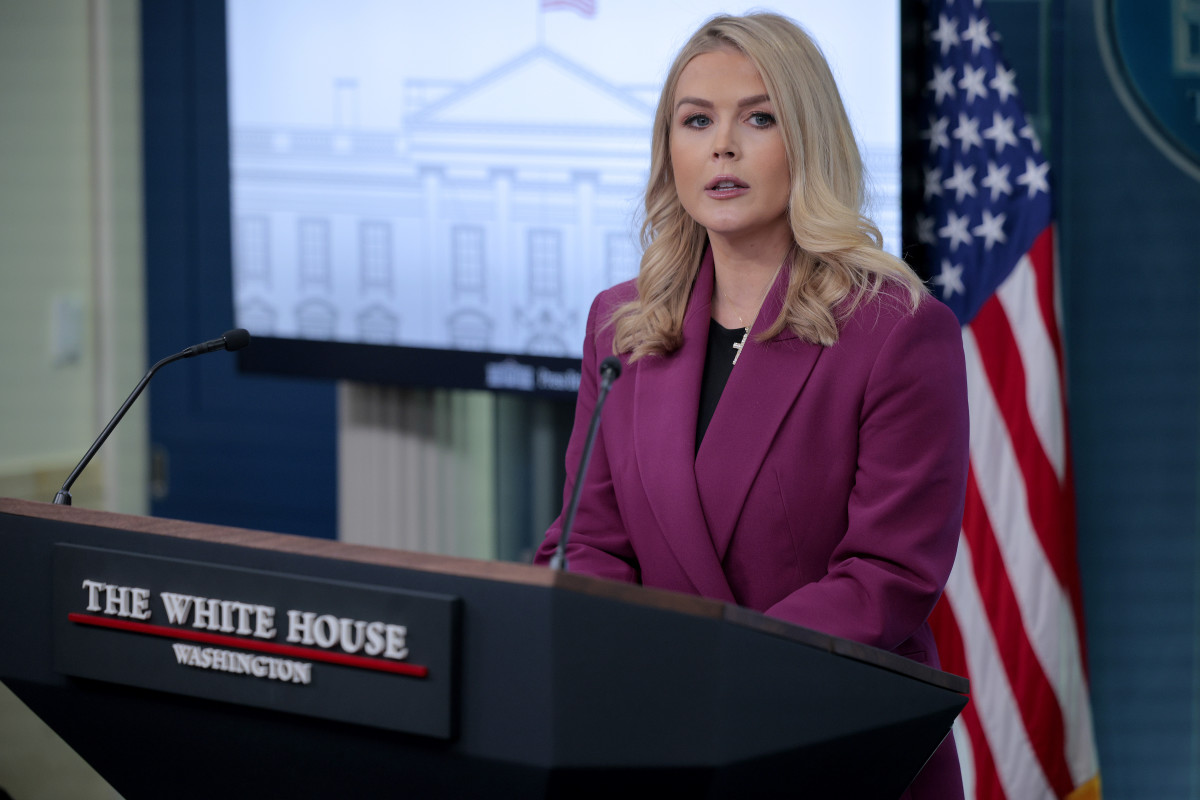 President Trump's Press Secretary Turns Heads In Leopard-Print Outfit