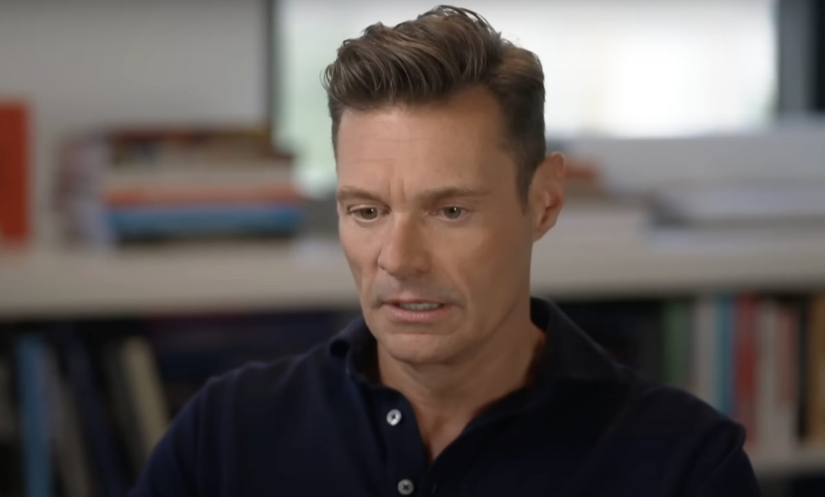 Wheel Of Fortune Has 'Major' Problem With Ryan Seacrest - The Spun