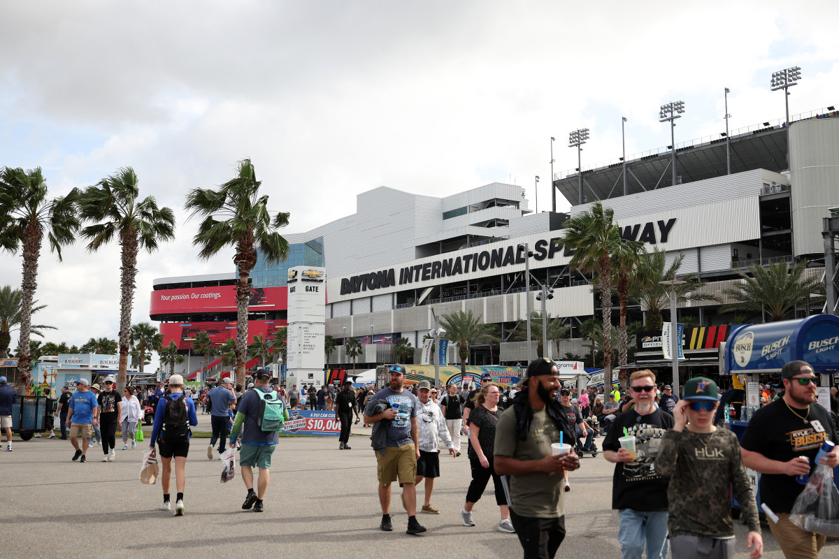 NASCAR Announces Change To Daytona 500 Start Time The Spun