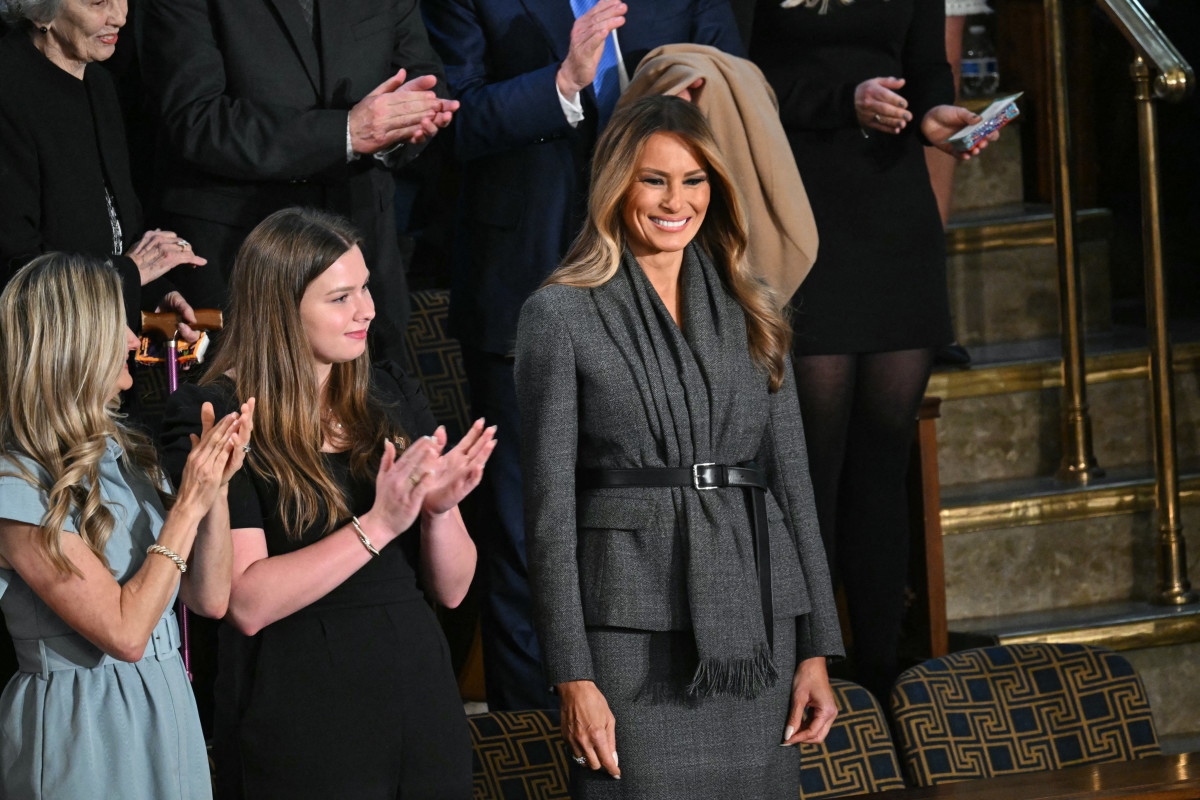 Melania Trump Turns Heads On Tuesday Night With 'Stunning' Outfit - The ...