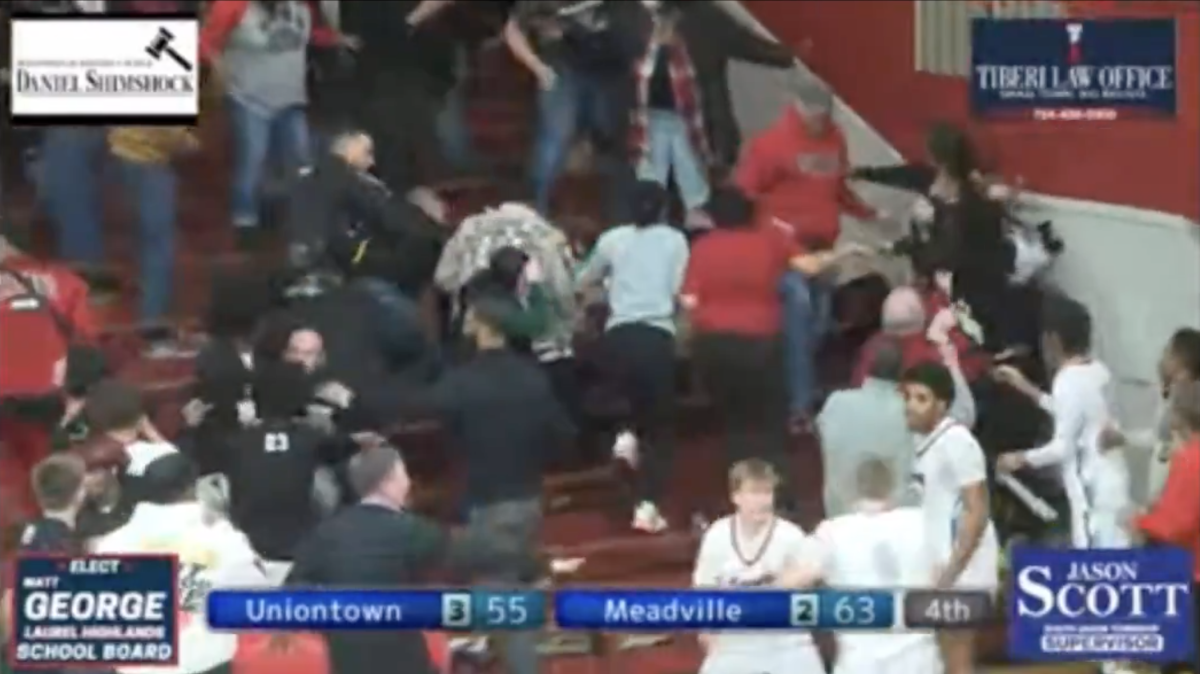 7 People Arrested After Crazy High School Basketball Game Fight - The Spun