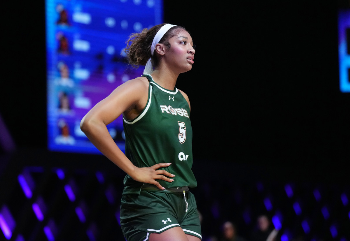 Jan 17, 2025; Miami, FL, USA; Angel Reese (5) of the Rose takes a moment against the Vinyl during a timeout in the first half of the Unrivaled women’s professional 3v3 basketball league at Wayfair Arena.