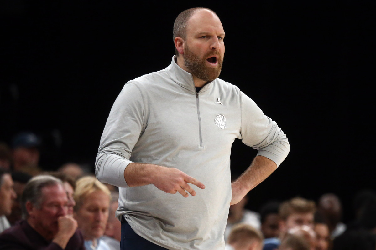 Memphis Grizzlies head coach Taylor Jenkins looks on during the fourth quarter against the Phoenix Suns.