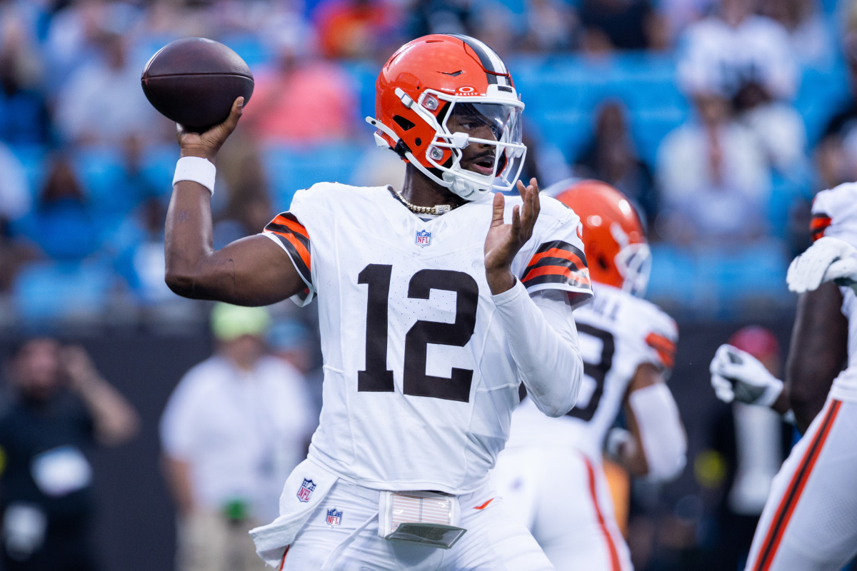 Shedeur Sanders' Mom Accused Of Wearing 'Inappropriate' Outfit At His Game  - The Spun