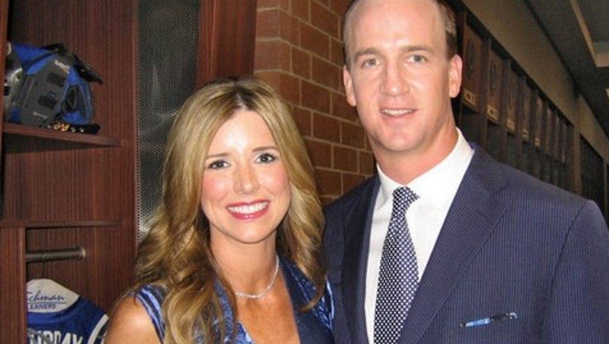 NFL Fans React To Swimsuit Photo Of Peyton Manning's Wife - The Spun