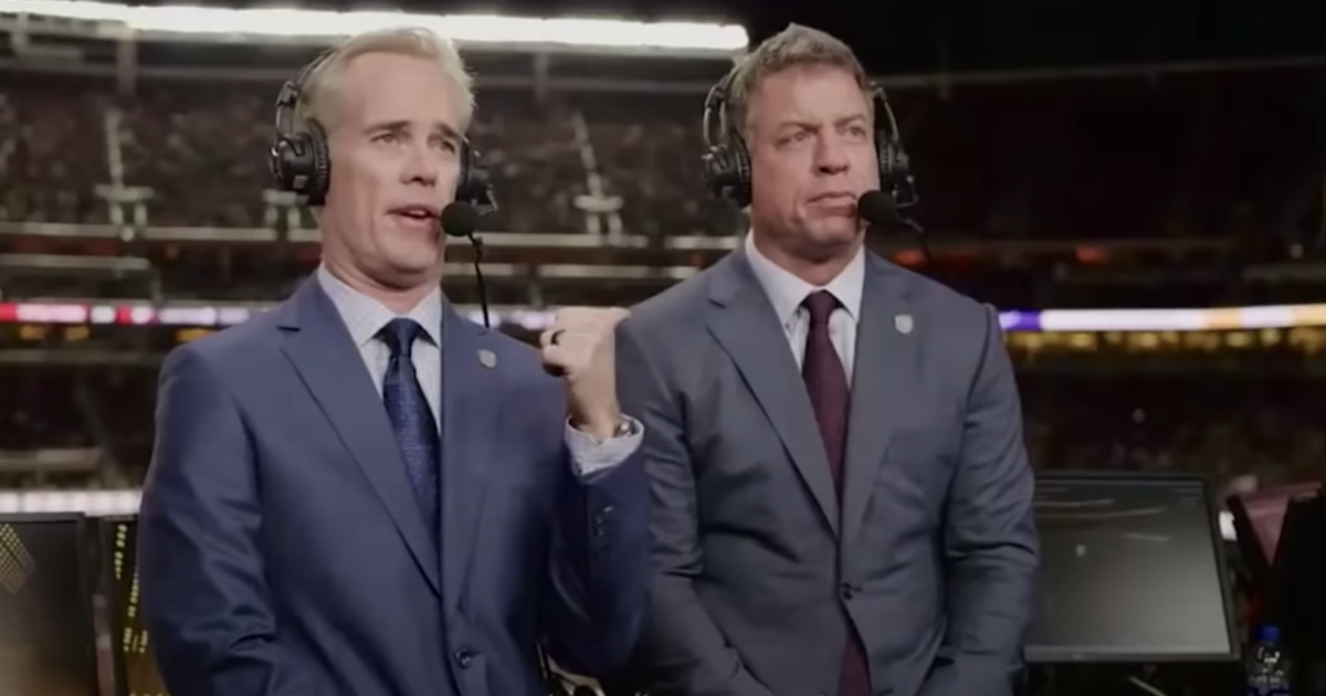 Joe Buck Had Smart Advice For Joe Burrow During Preseason Game - The Spun
