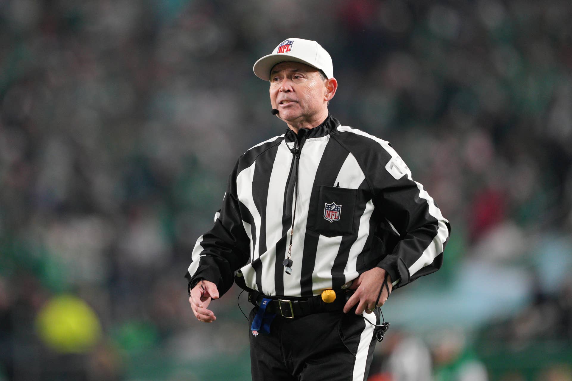 NFL Referee Blew 3 Calls In 24 Seconds On Sunday - The Spun